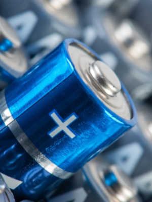 Comparison of Carbon Zinc and Alkaline Batteries